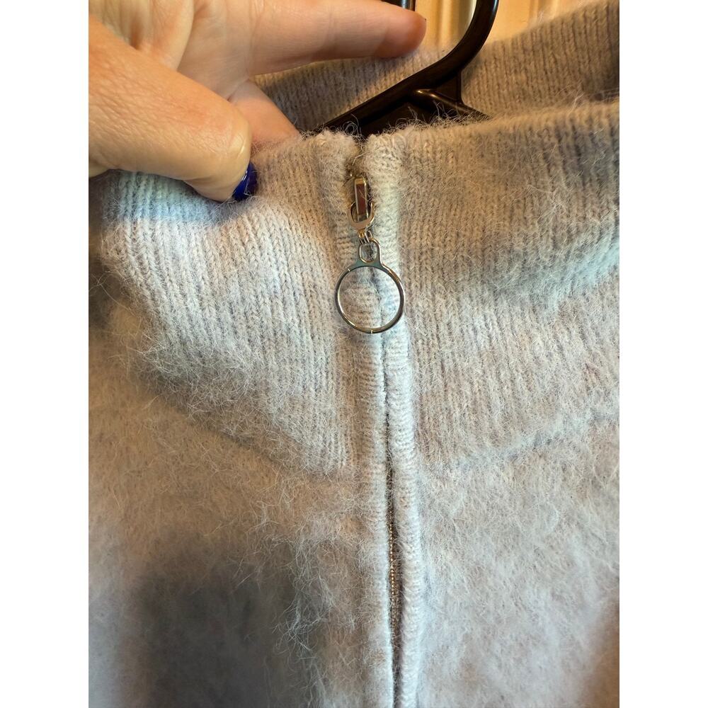 Wild Fable Light Blue Fuzzy Cropped Sweater Full Zip Closure Silver Pull XXS - Picture 4 of 13
